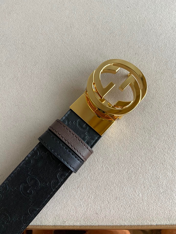 スーパーコピーグッチベルト素材ディテール